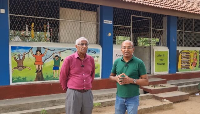 | සරෝජ් සමග මහාචාර්ය ධර්මදාස